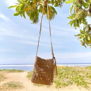 pochette raphia par cer à la Réunion 974
